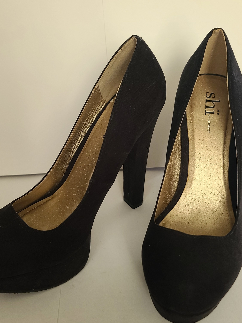 Shi by JOURNEYS Black Suede High Block Heel Pumps